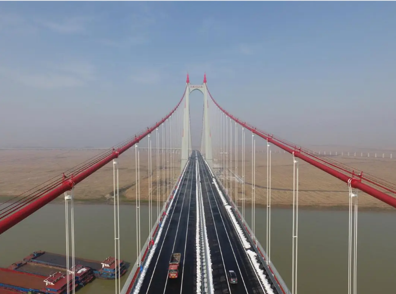 2017年2月，第一位員工入職。完成杭瑞洞庭湖大橋、株洲水云橋等項(xiàng)目。