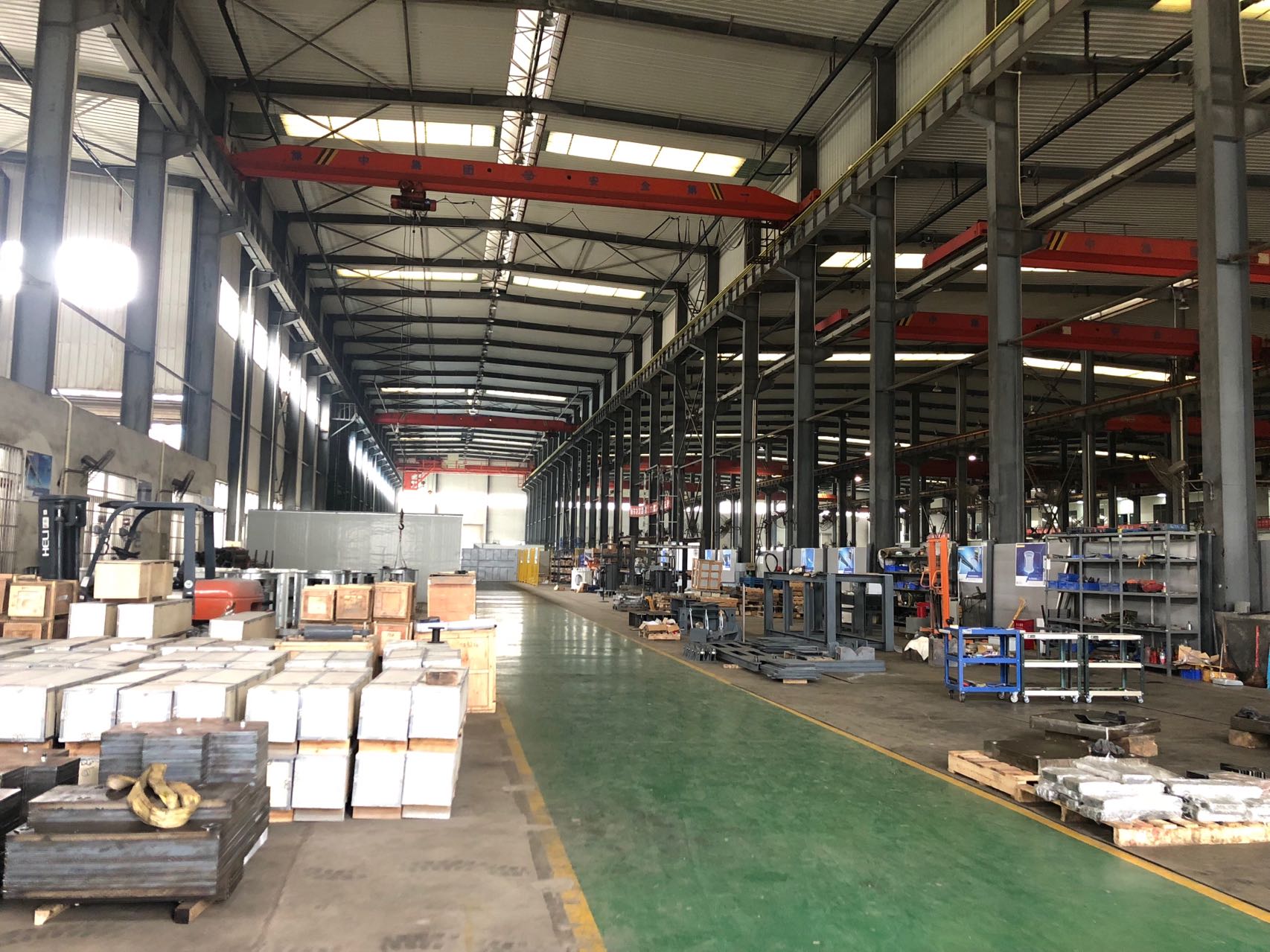 2018年1月，自建工廠投入使用，開始組建生產(chǎn)團(tuán)隊(duì)